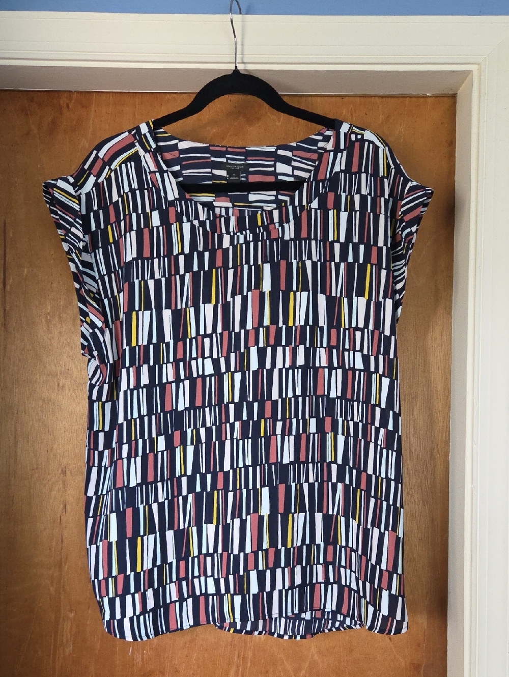 NWT Ann Taylor Factory Colorful Abstract Geometric Cuffed Cap Sleeve Women's XL
